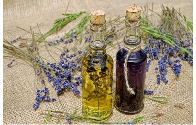 Top Aromatherapy Practices to Reduce Stress at Home: A Beginner’s Guide